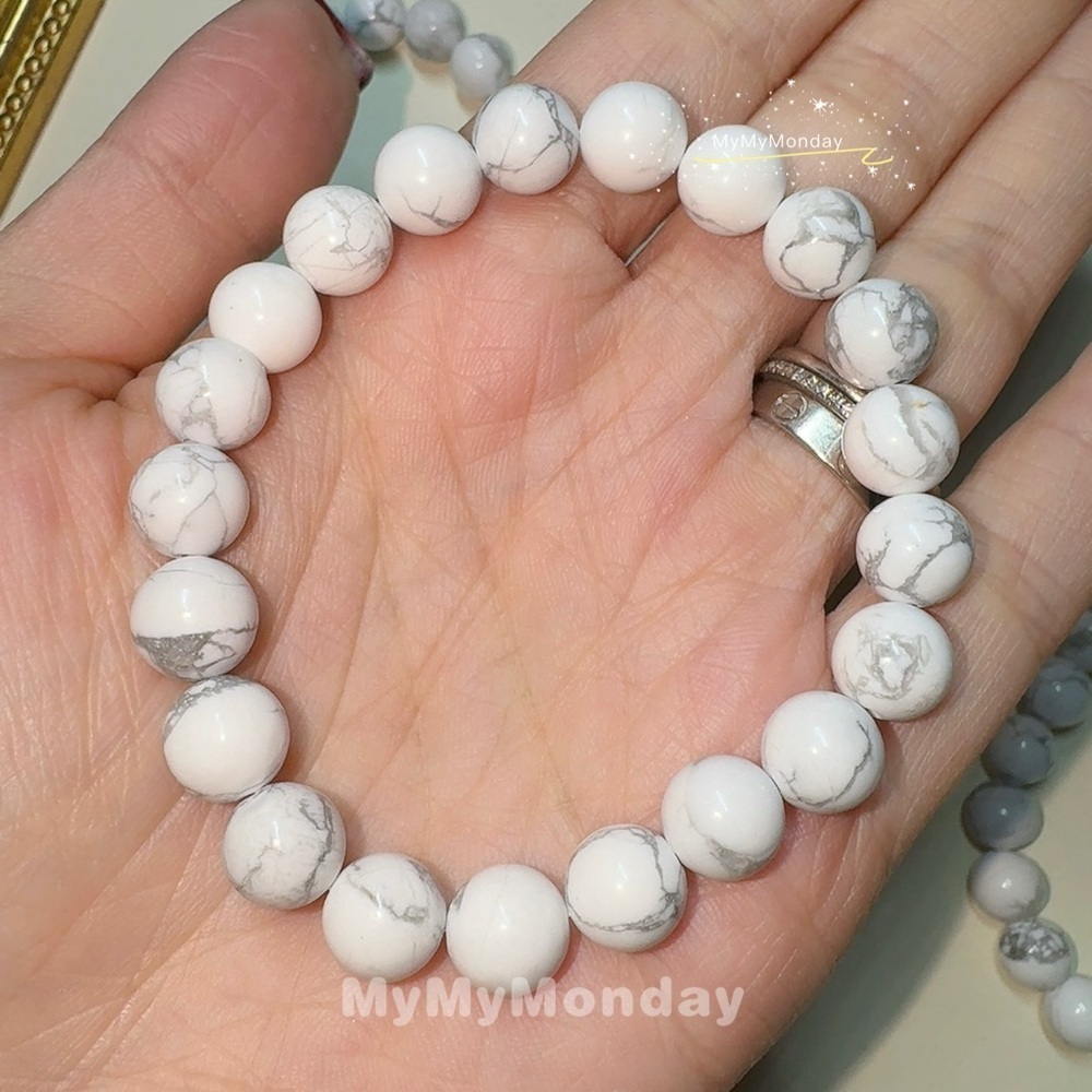 Howlite Bracelet 8mm - Picture 3 of 8